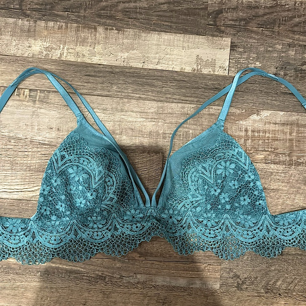 Victoria’s Secret bralette